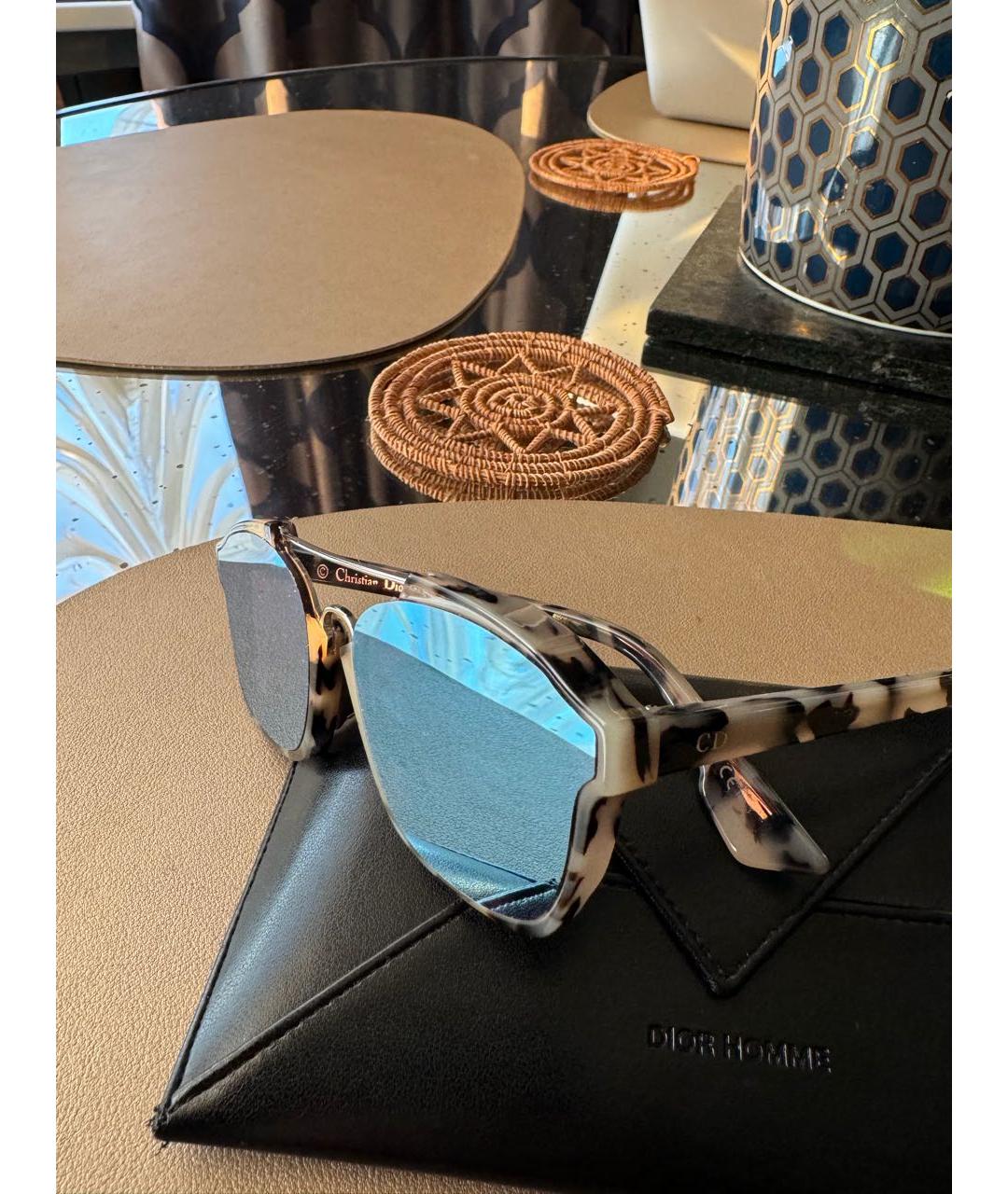 CHRISTIAN DIOR Голубые пластиковые солнцезащитные очки, фото 3