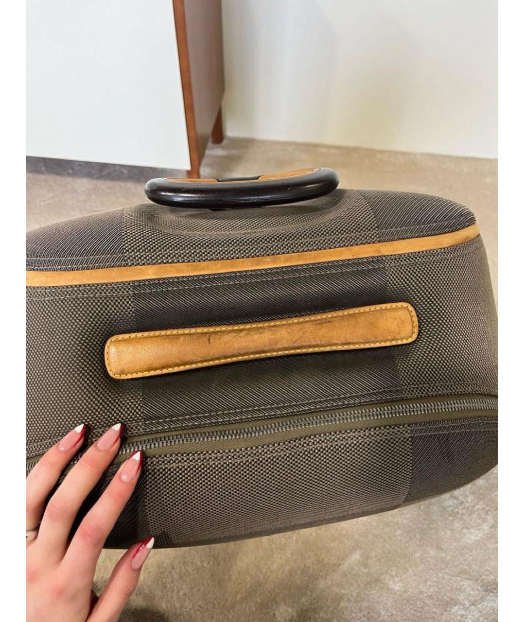 LOUIS VUITTON Серый чемодан, фото 3