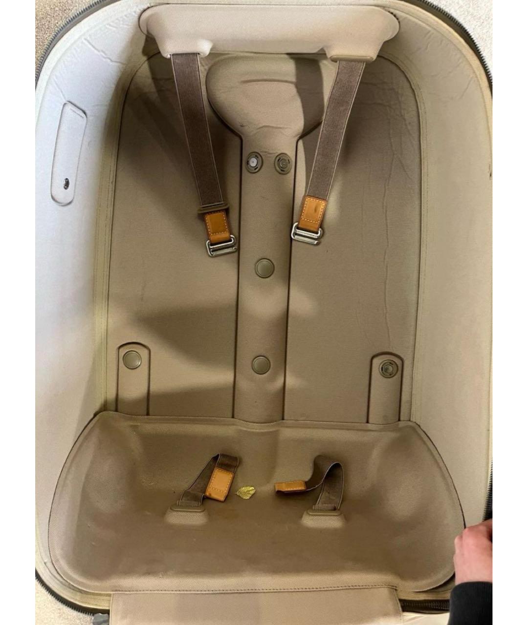 LOUIS VUITTON Серый чемодан, фото 4