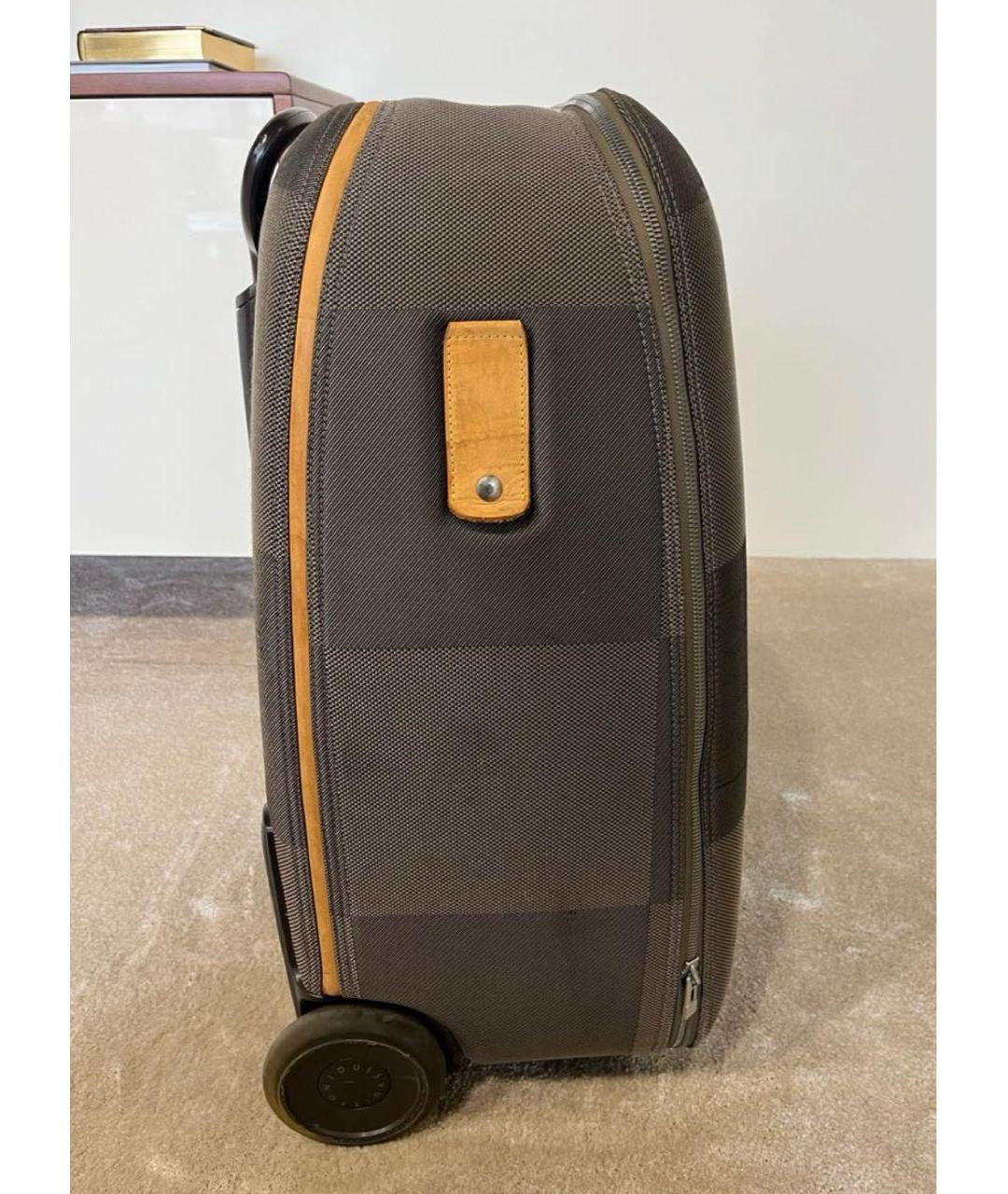 LOUIS VUITTON Серый чемодан, фото 2