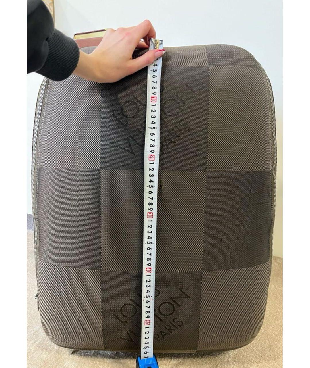 LOUIS VUITTON Серый чемодан, фото 6