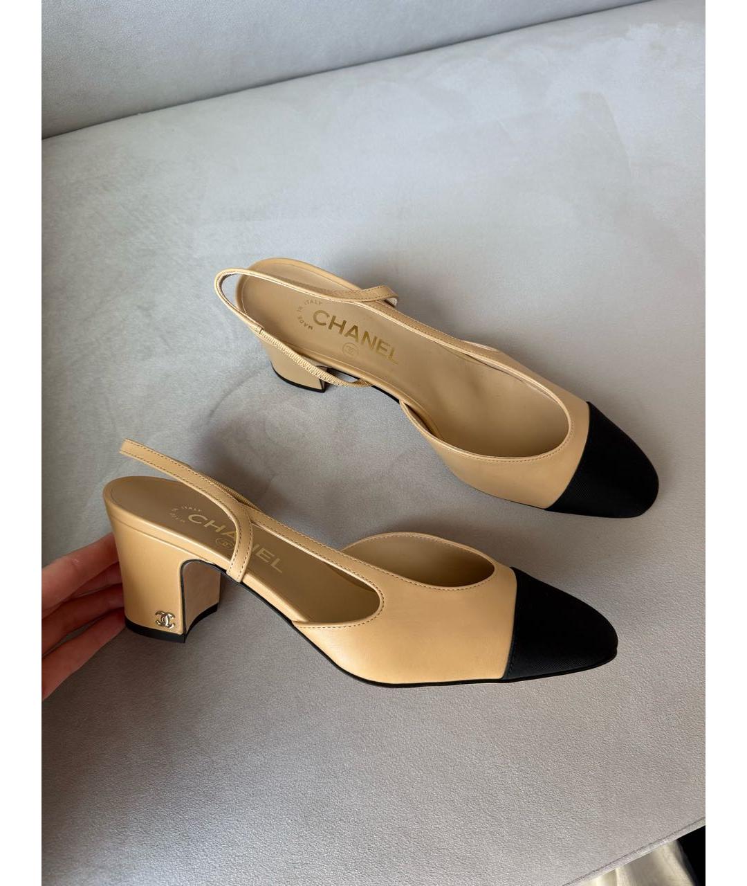 CHANEL Бежевые кожаные лодочки на низком каблуке, фото 7