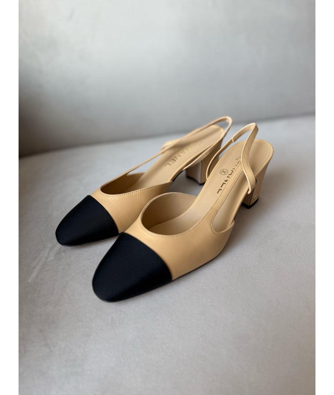 CHANEL Бежевые кожаные лодочки на низком каблуке, фото 2