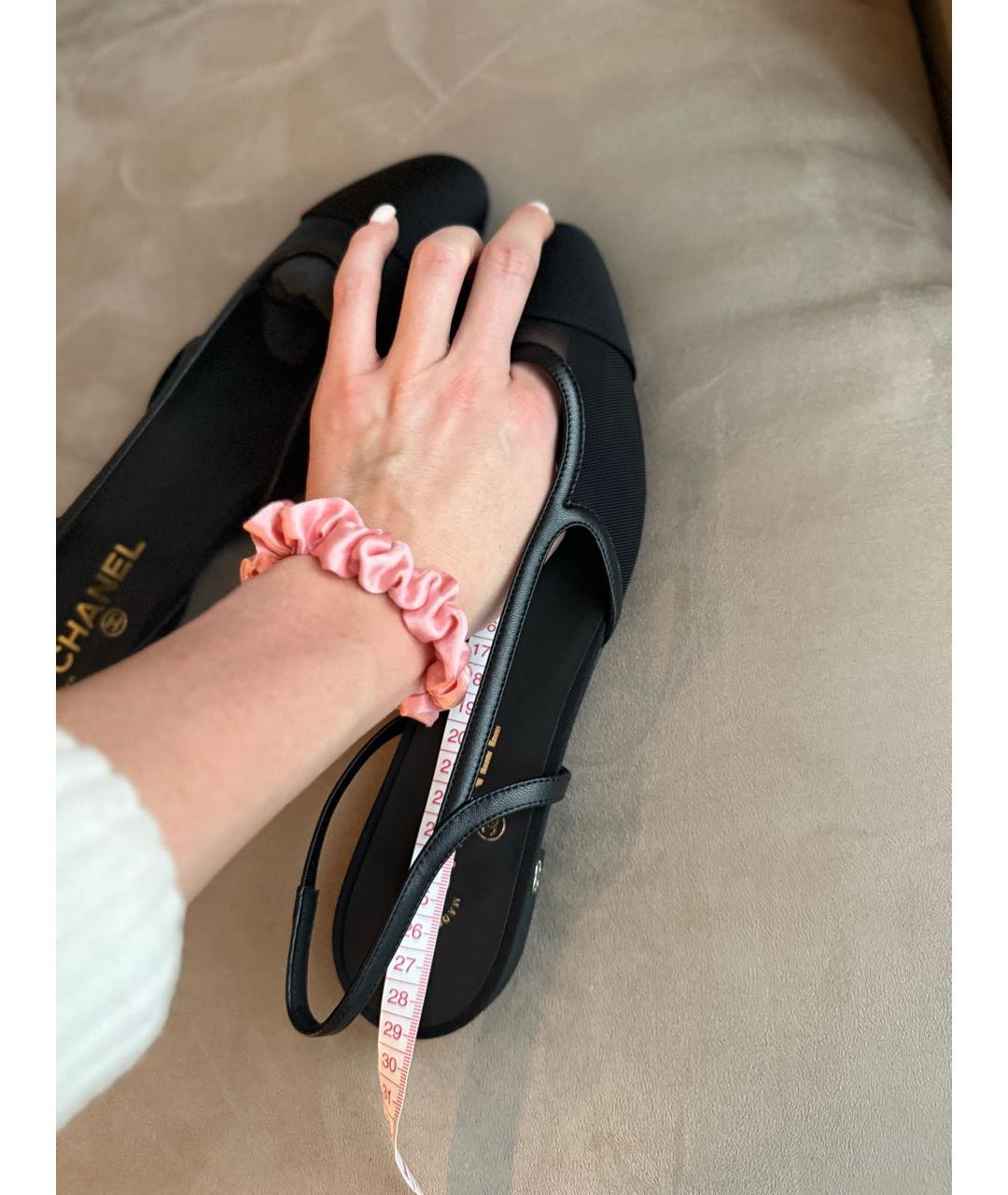 CHANEL Черные кожаные лодочки на низком каблуке, фото 6