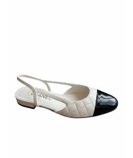 CHANEL Лодочки на низком каблуке