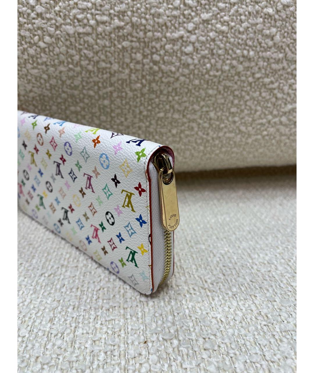 LOUIS VUITTON Белый кожаный кошелек, фото 6