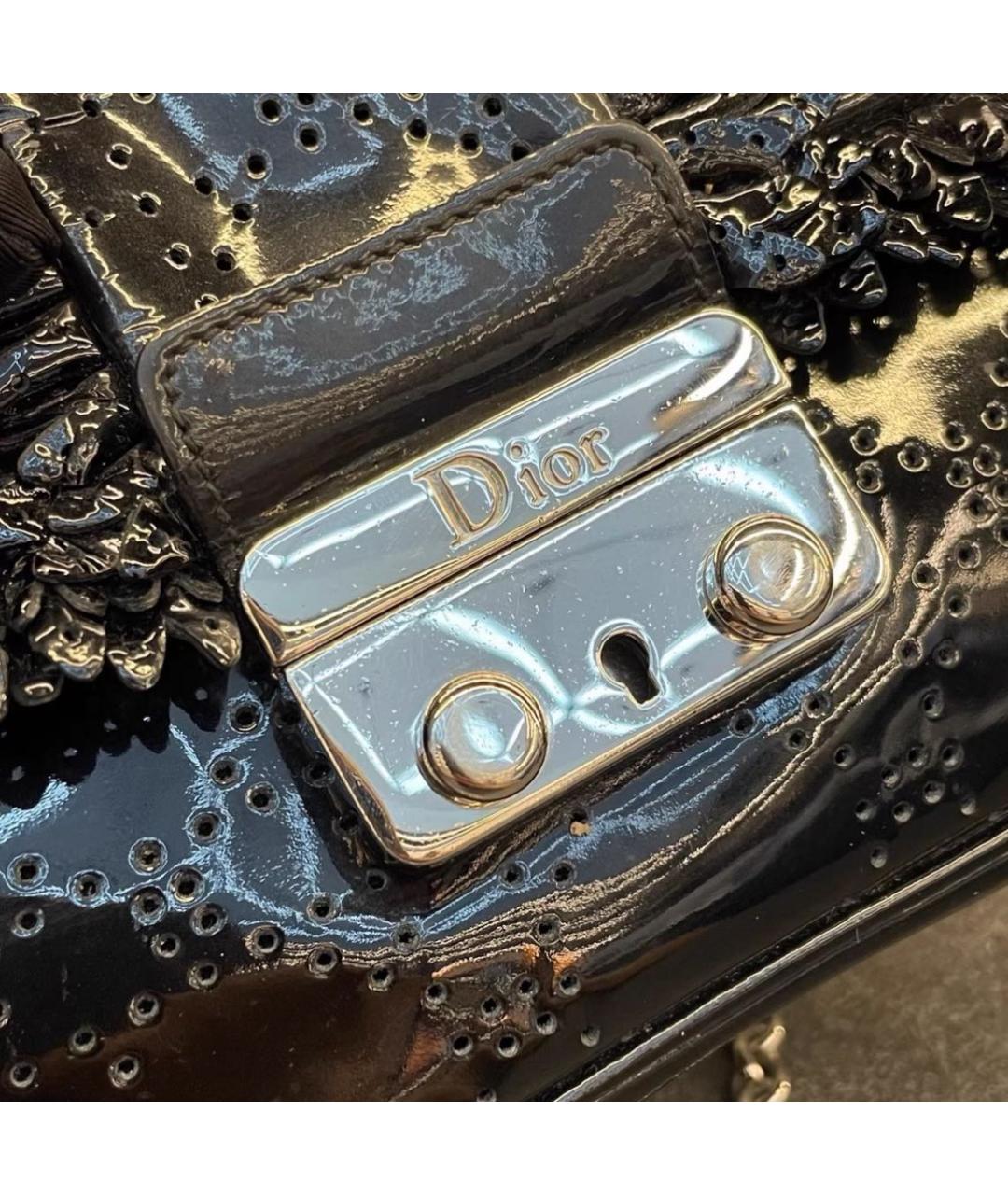 CHRISTIAN DIOR Черная сумка через плечо из лакированной кожи, фото 6