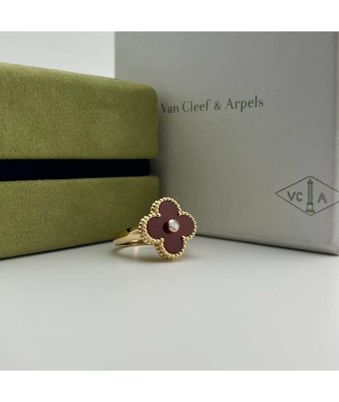 VAN CLEEF & ARPELS Бордовое кольцо из желтого золота, фото 5
