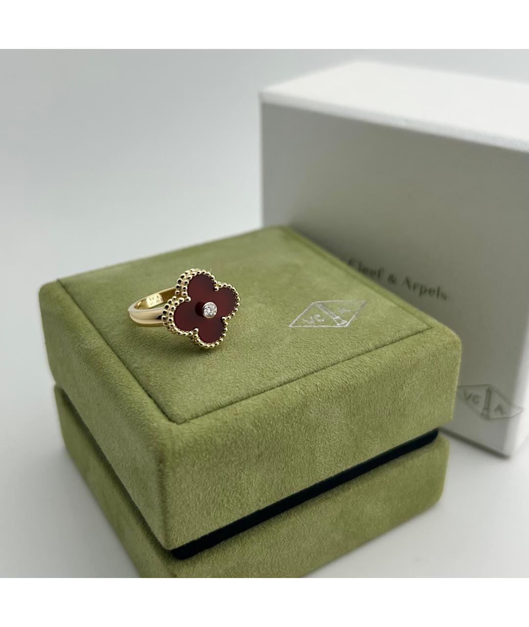 VAN CLEEF & ARPELS Бордовое кольцо из желтого золота, фото 2