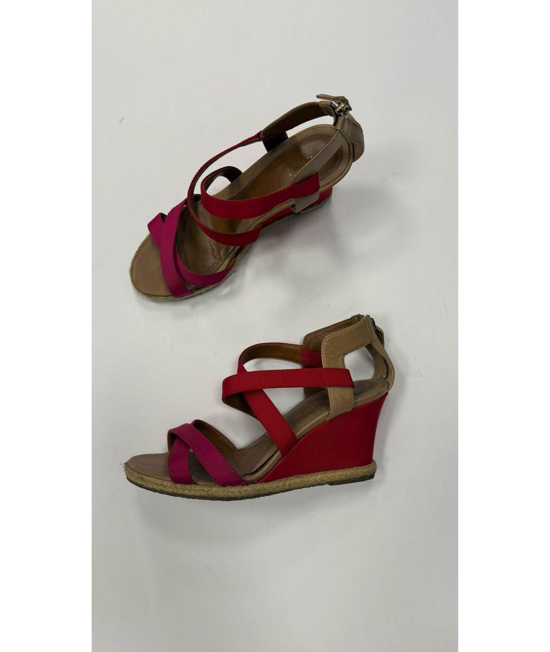 FENDI Красные текстильные босоножки, фото 5