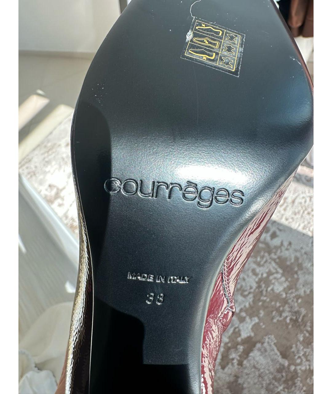COURREGES Бордовые сапоги из лакированной кожи, фото 5