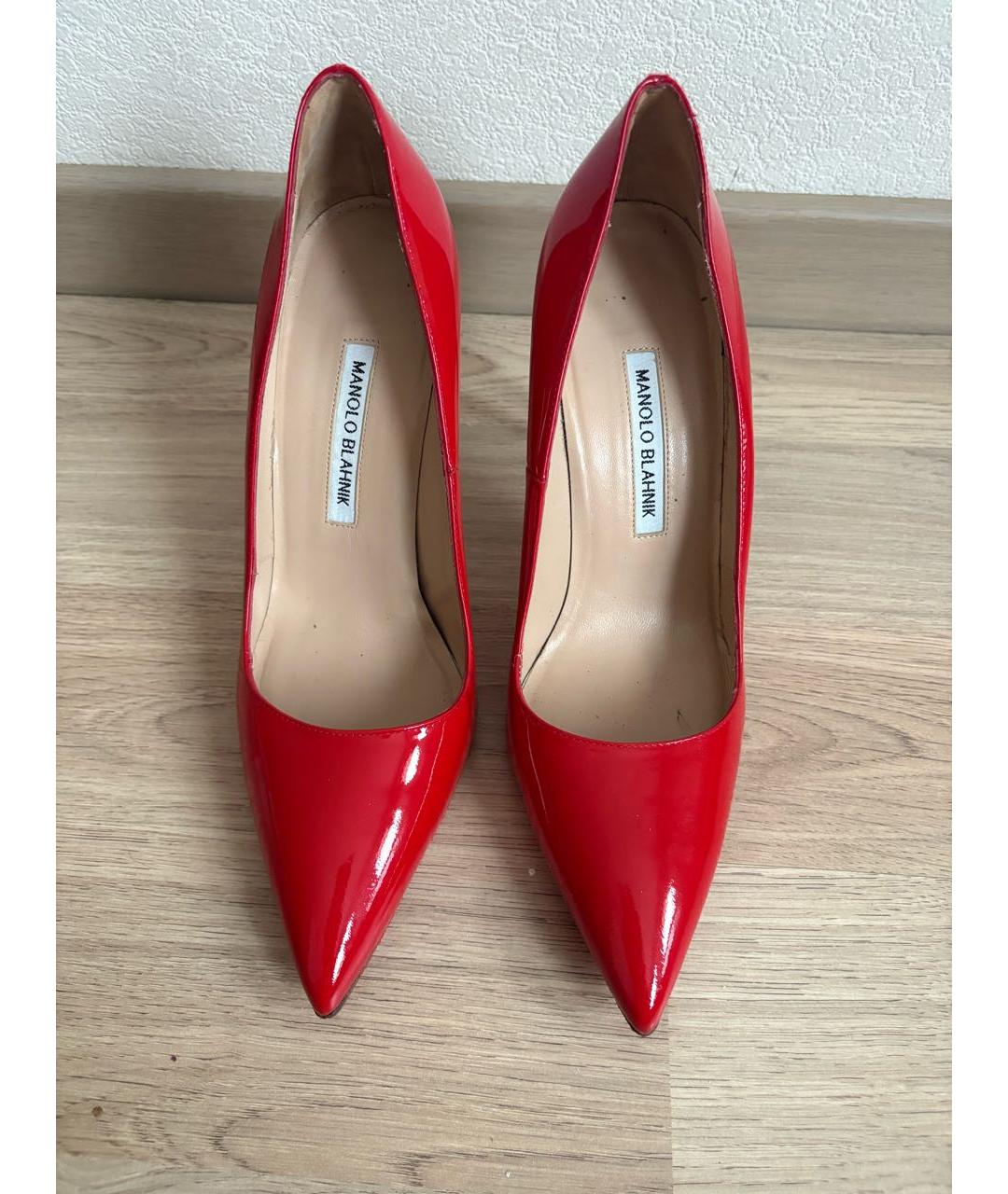 MANOLO BLAHNIK Красные туфли из лакированной кожи, фото 2