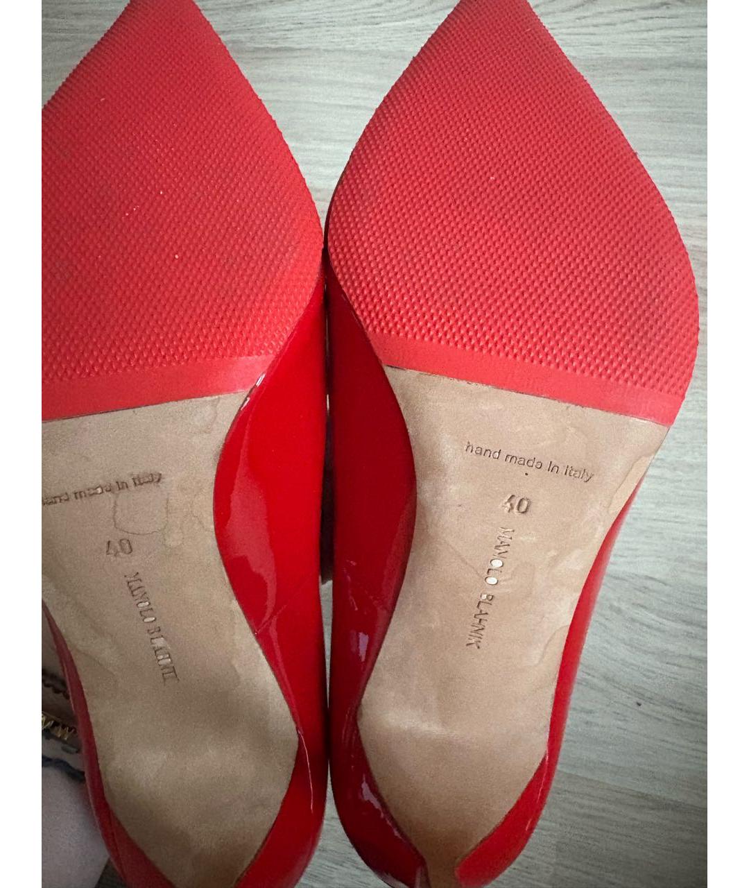 MANOLO BLAHNIK Красные туфли из лакированной кожи, фото 7