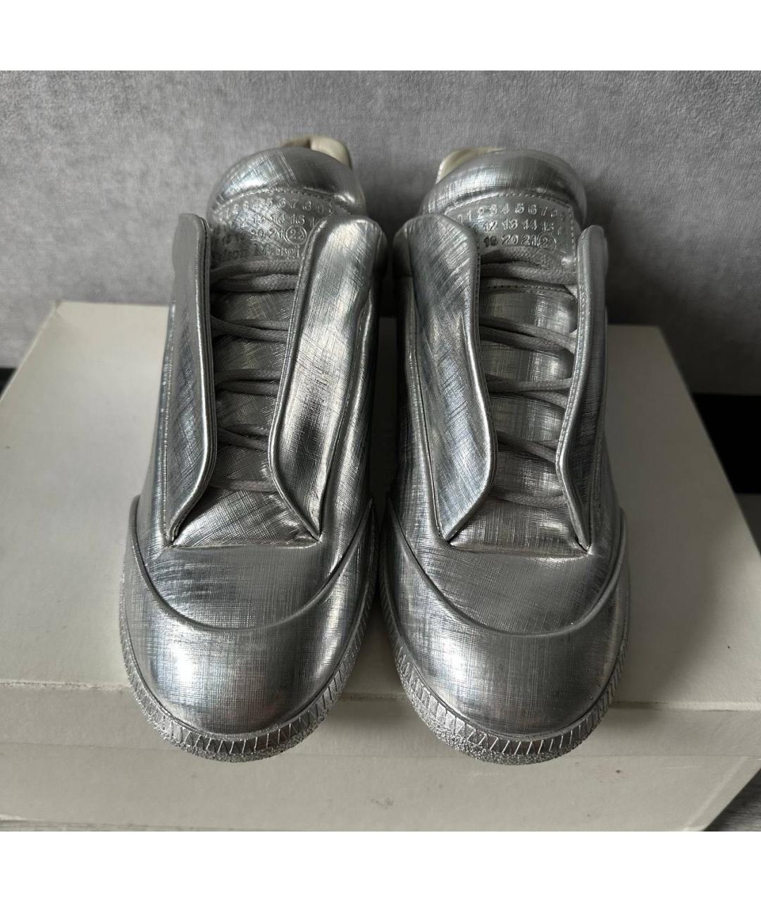 MAISON MARGIELA Серебряные кожаные низкие кроссовки / кеды, фото 2