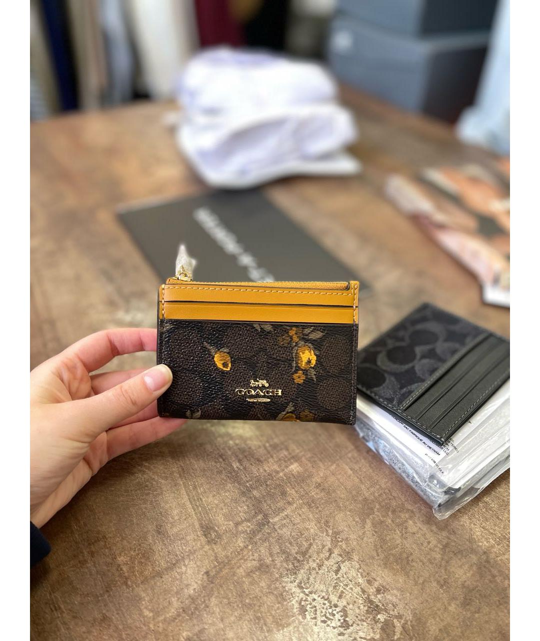 COACH Коричневый кожаный кардхолдер, фото 6