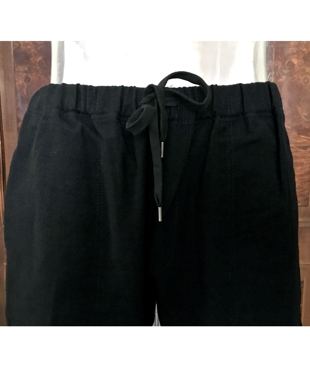 MCQ ALEXANDER MCQUEEN Черные повседневные брюки, фото 2