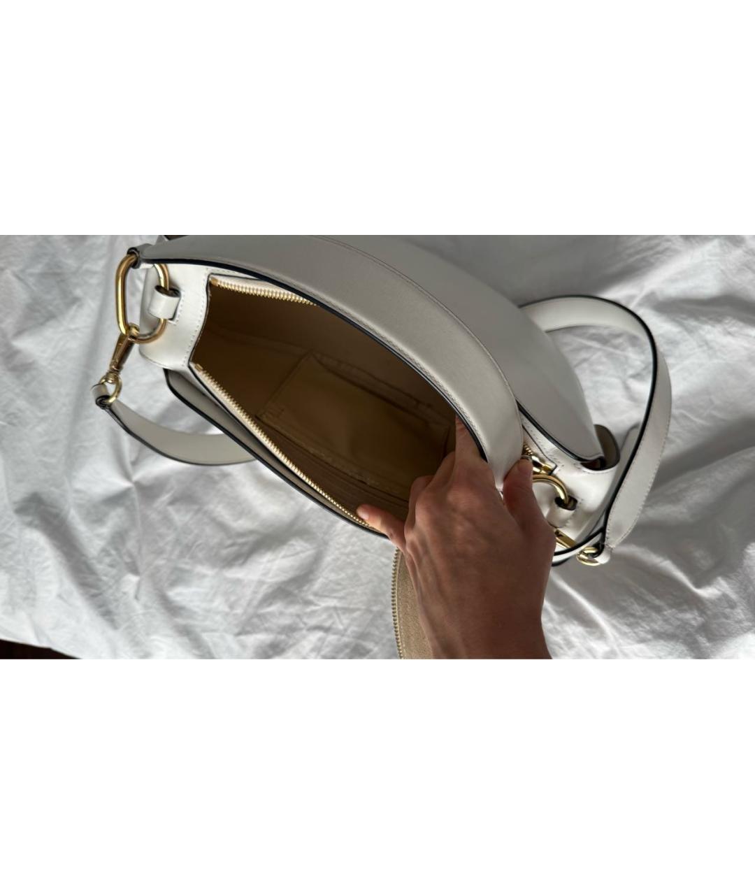 WANDLER Белая кожаная сумка с короткими ручками, фото 8