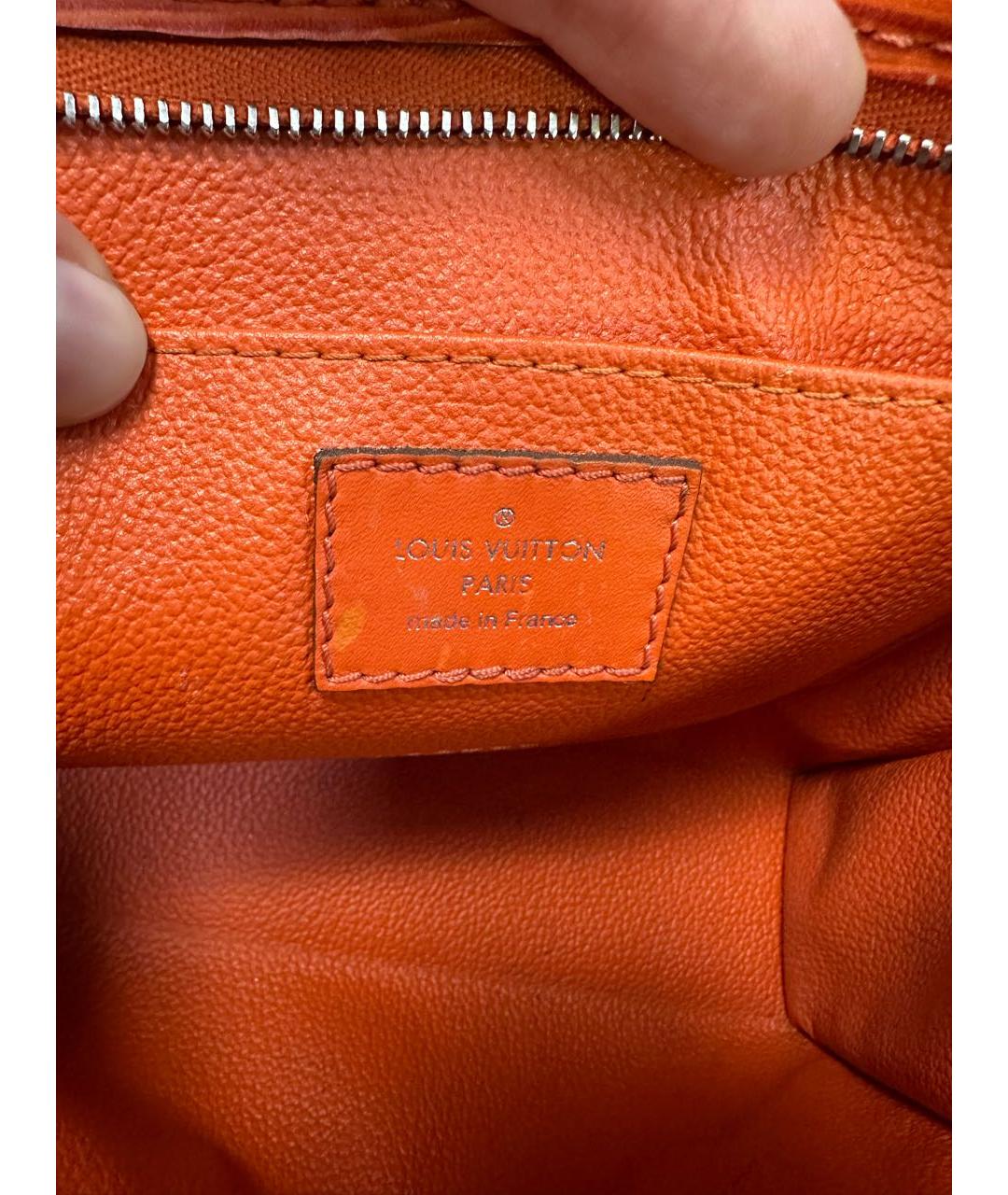 LOUIS VUITTON Оранжевая кожаная косметичка, фото 5