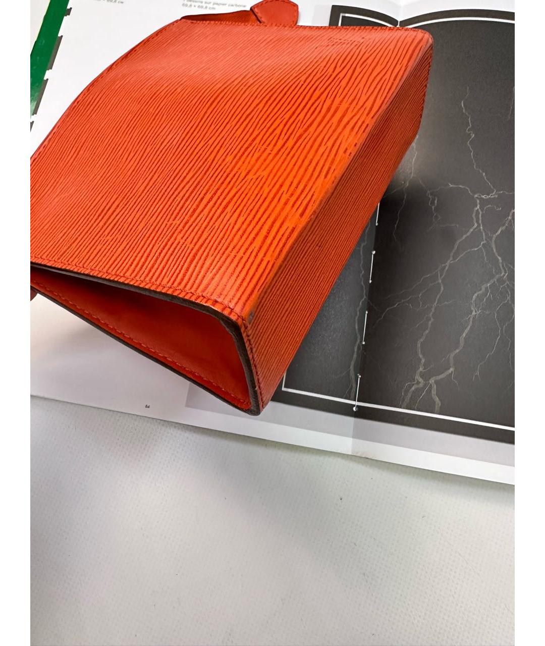 LOUIS VUITTON Оранжевая кожаная косметичка, фото 6