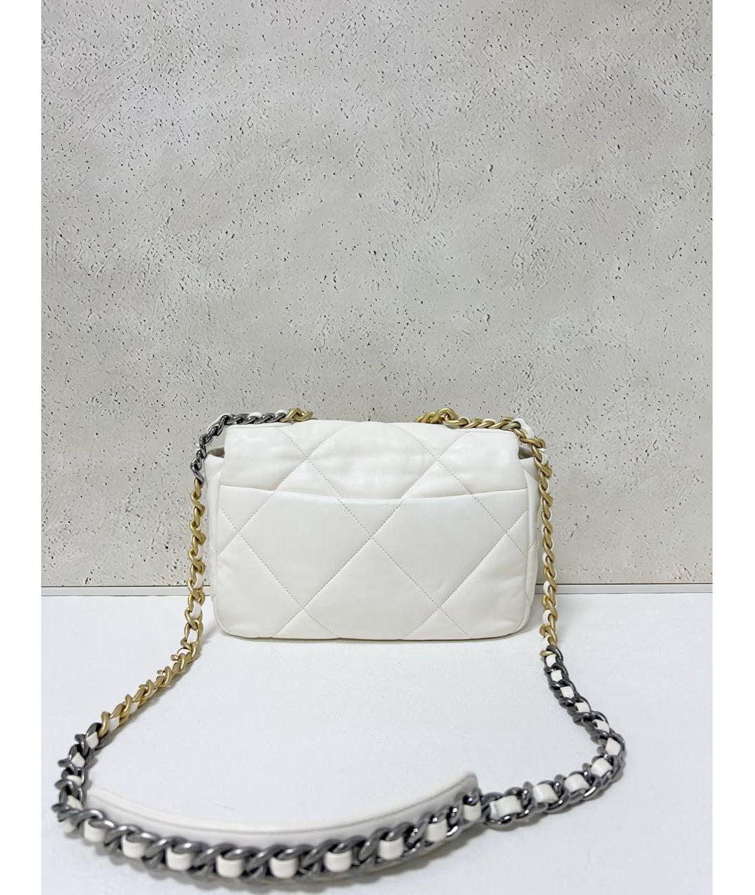 CHANEL Белая кожаная сумка с короткими ручками, фото 3
