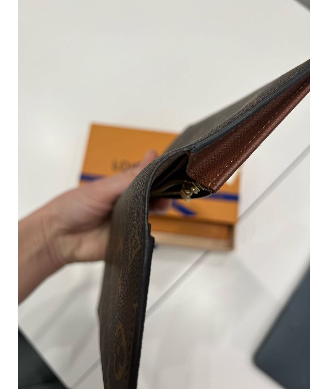 LOUIS VUITTON Коричневый кожаный кошелек, фото 5