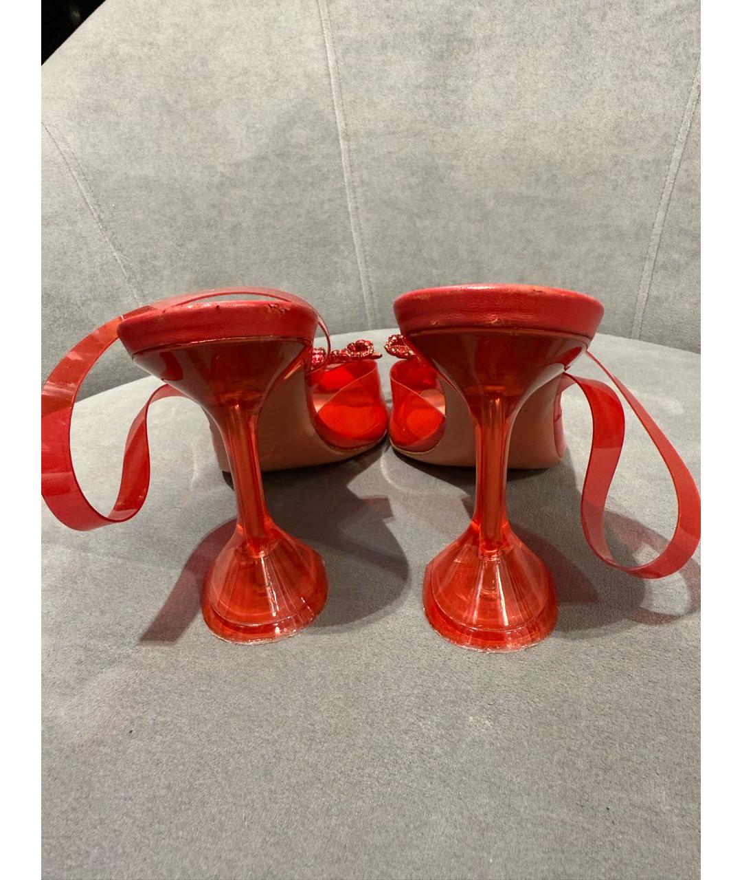 Amina Muaddi Красные босоножки, фото 5