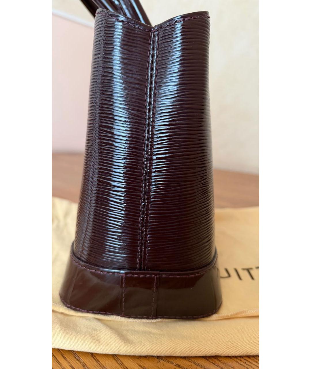 LOUIS VUITTON Бордовая сумка с короткими ручками из лакированной кожи, фото 3