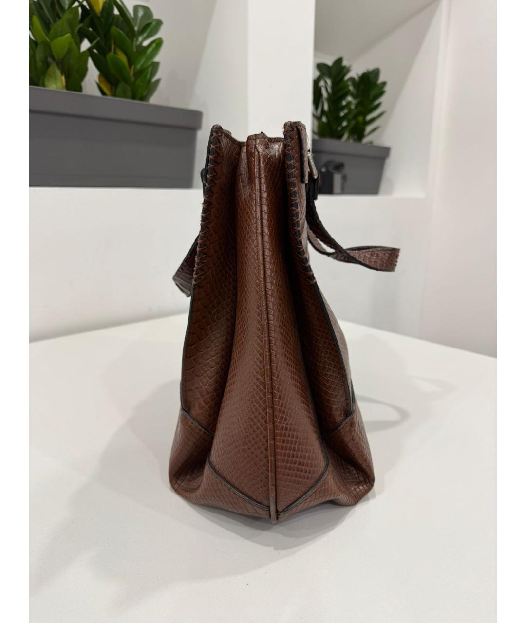 CELINE Коричневая кожаная сумка с короткими ручками, фото 2