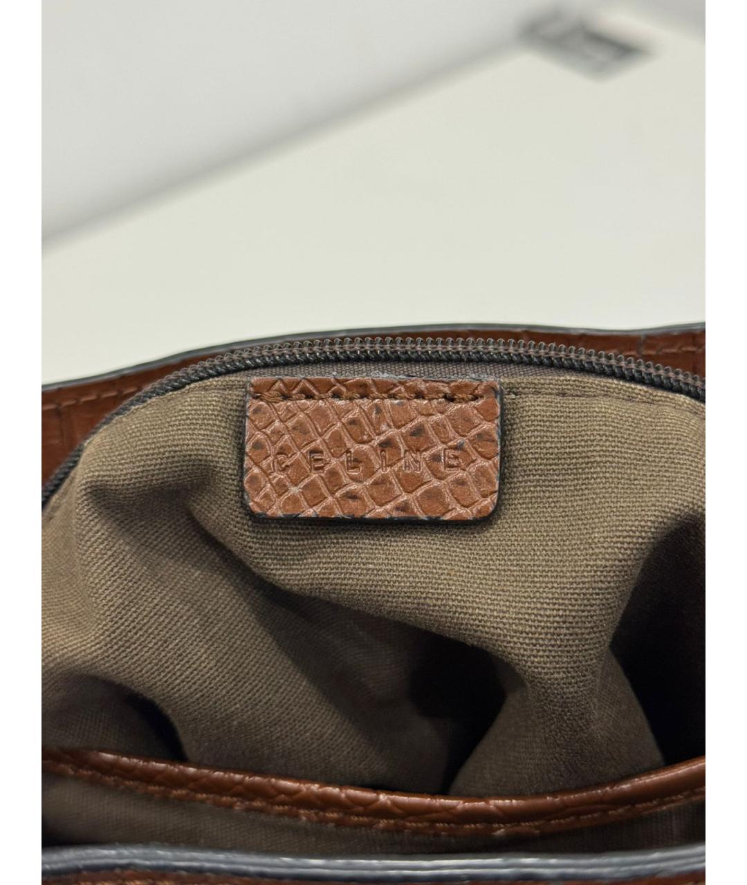 CELINE Коричневая кожаная сумка с короткими ручками, фото 5