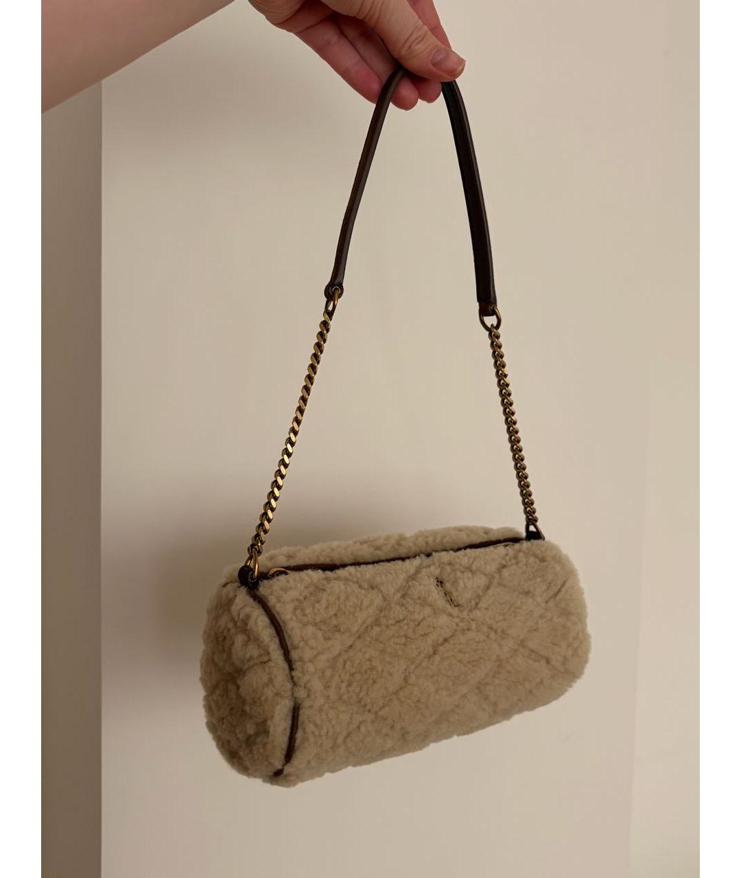 SAINT LAURENT Бежевая меховая сумка с короткими ручками, фото 3