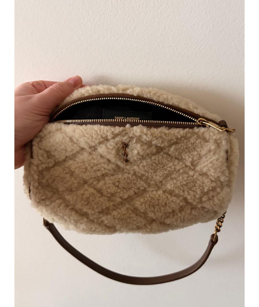SAINT LAURENT Бежевая меховая сумка с короткими ручками, фото 2