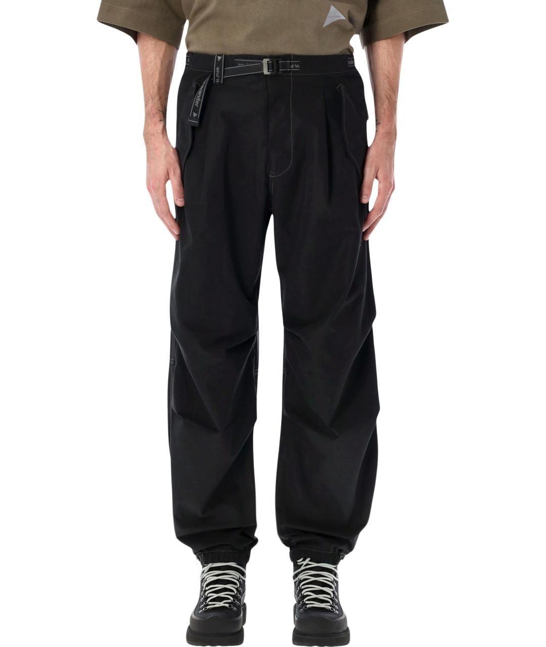 AND WANDER Черные полиэстеровые повседневные брюки, фото 1