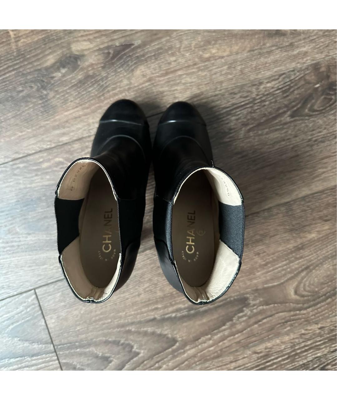 CHANEL Черные ботильоны, фото 3