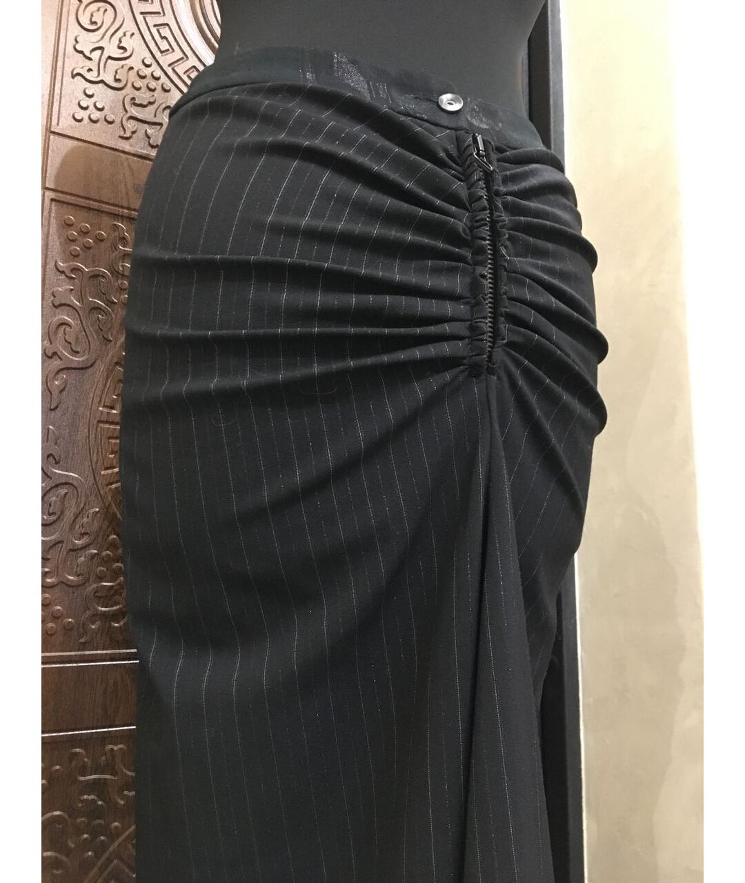 ANTONIO MARRAS Черная шерстяная юбка миди, фото 4
