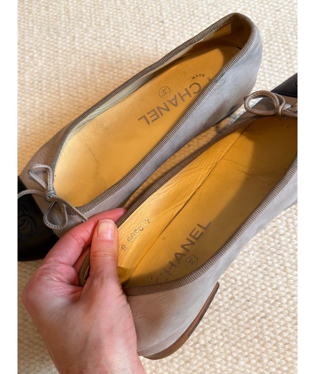 CHANEL Серые кожаные балетки, фото 5