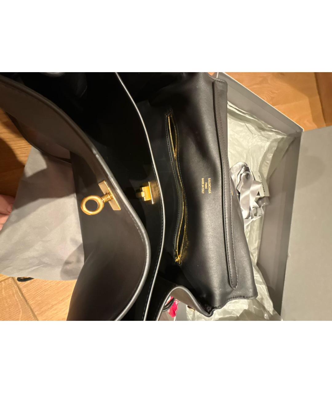 BALENCIAGA Черная кожаная сумка через плечо, фото 4