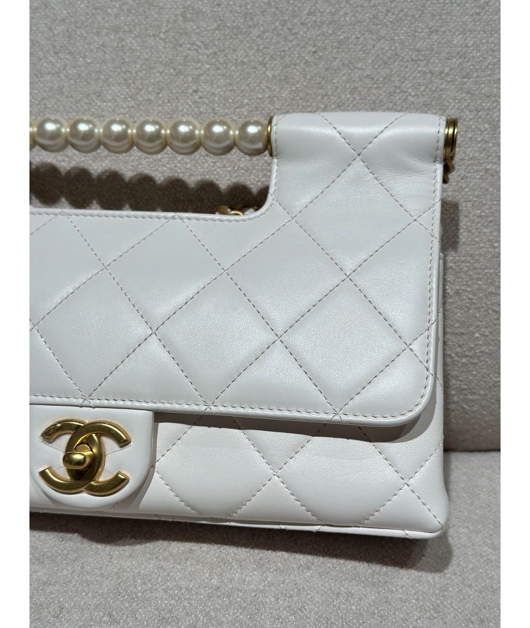 CHANEL Белая кожаная сумка с короткими ручками, фото 3