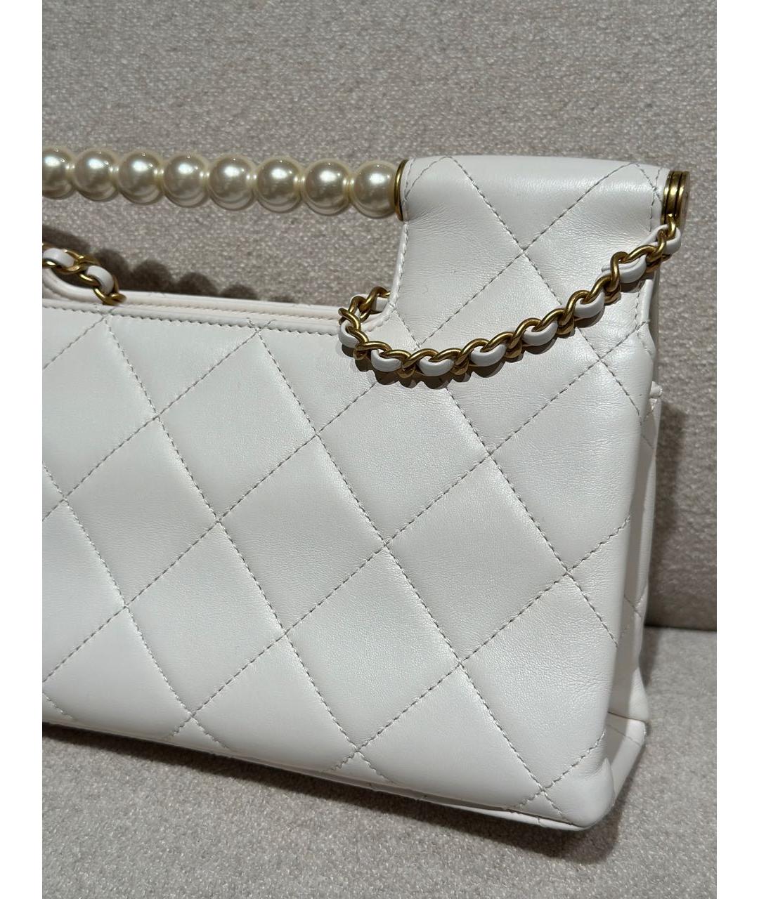 CHANEL Белая кожаная сумка с короткими ручками, фото 6