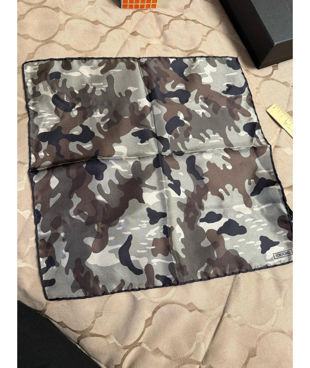 TOM FORD Хаки шелковый платок, фото 4