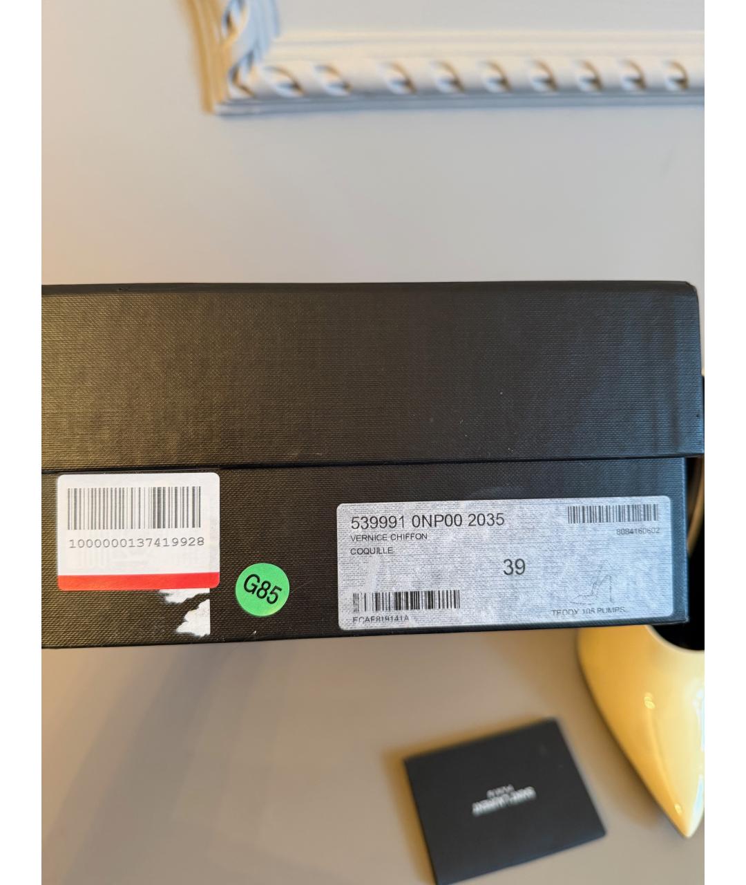 SAINT LAURENT Бежевые туфли из лакированной кожи, фото 6