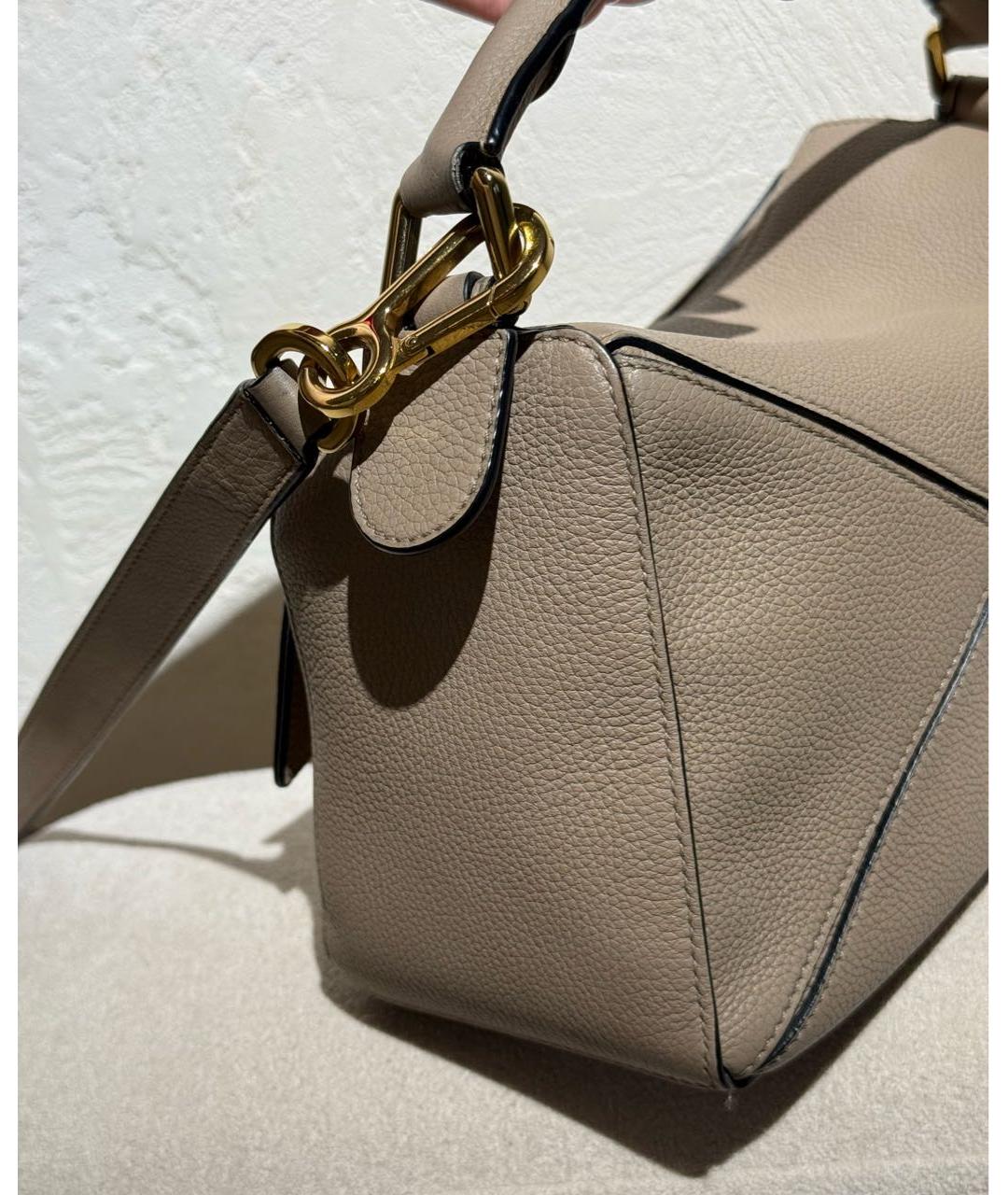 LOEWE Бежевая кожаная сумка с короткими ручками, фото 4