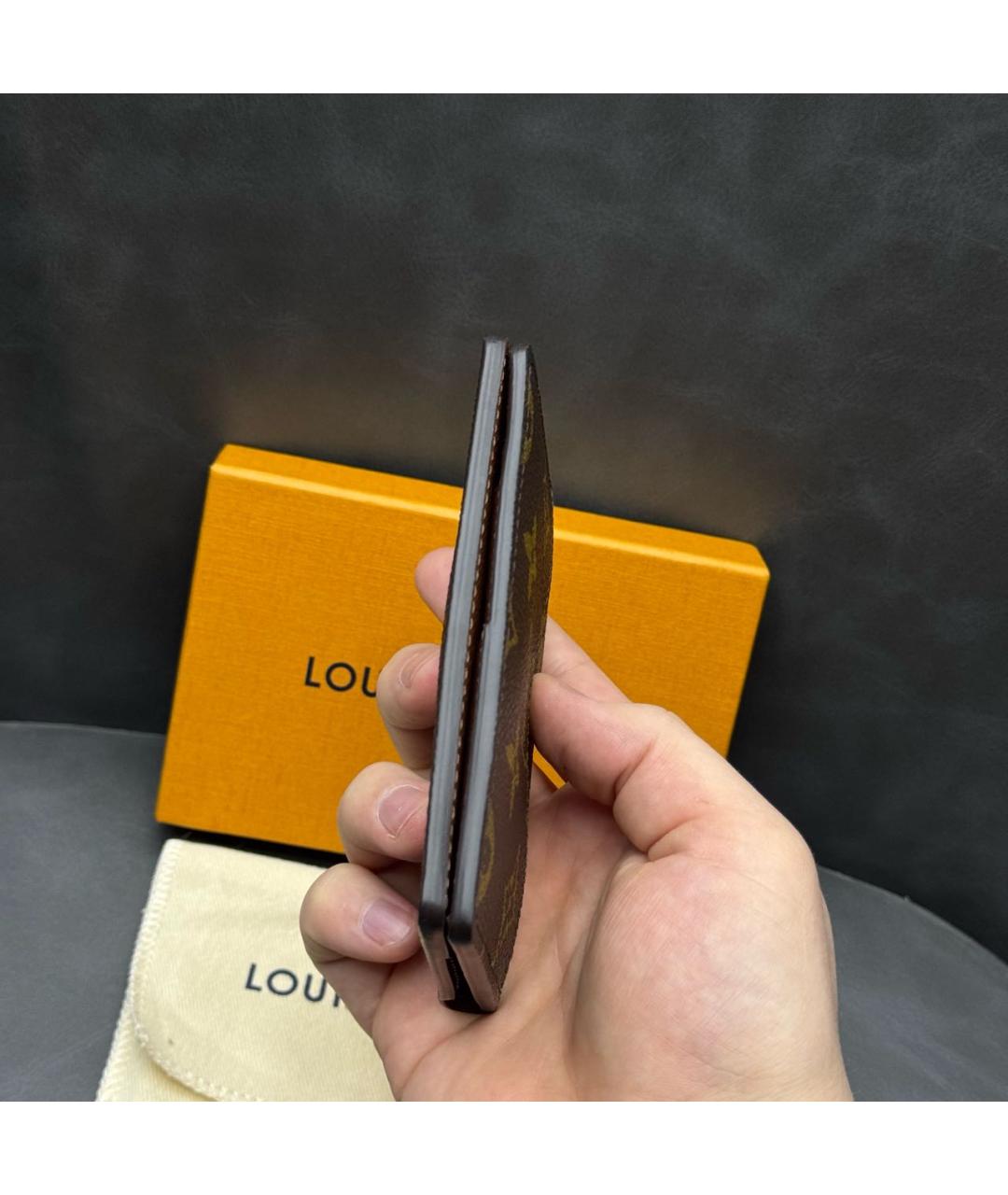 LOUIS VUITTON Коричневый кардхолдер, фото 6