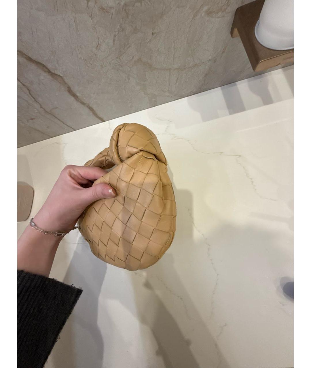 BOTTEGA VENETA Бежевая кожаная сумка с короткими ручками, фото 2