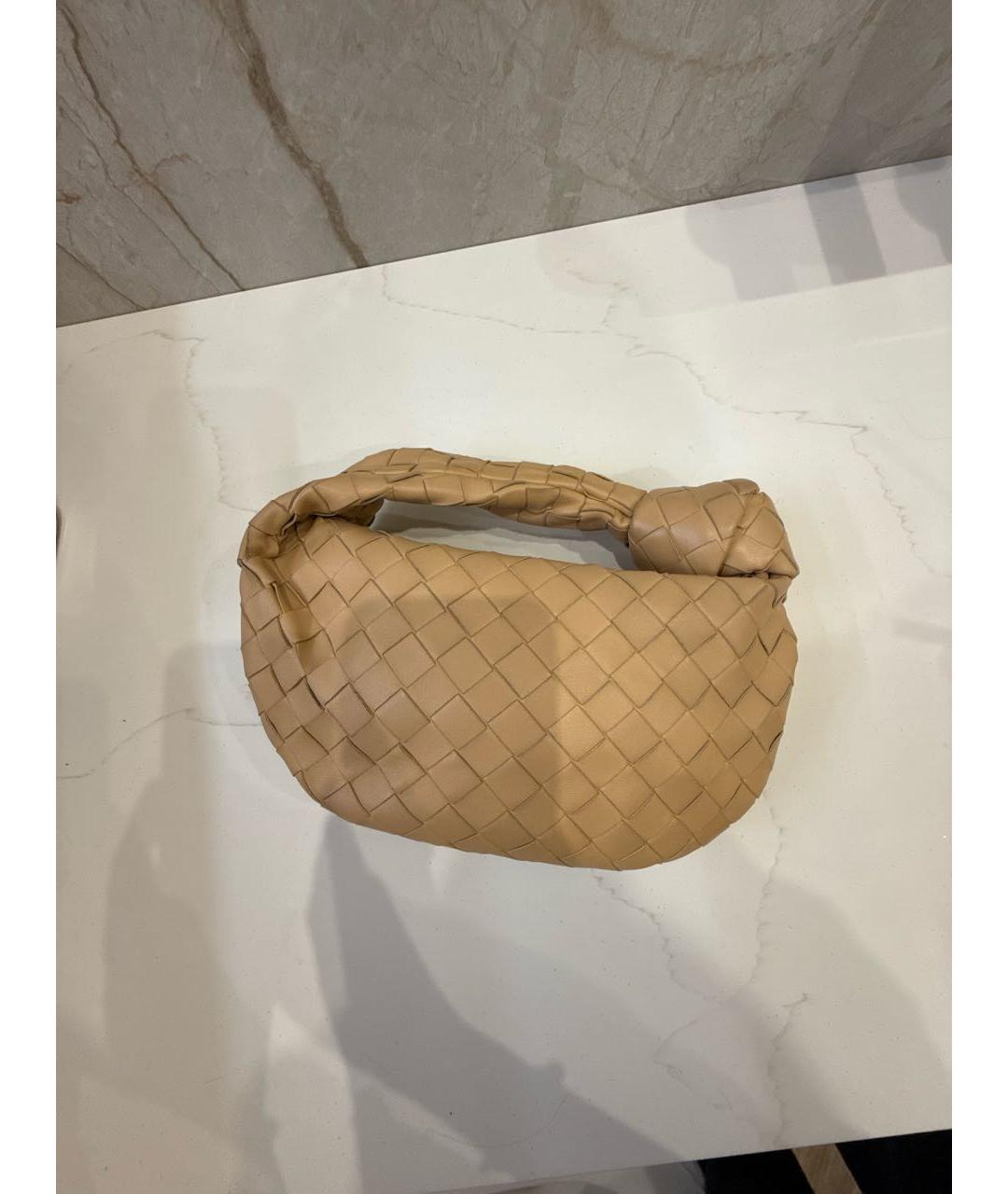 BOTTEGA VENETA Бежевая кожаная сумка с короткими ручками, фото 5