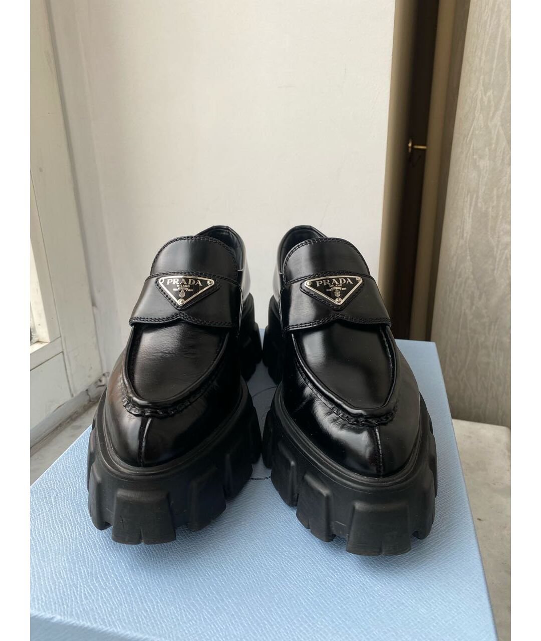 PRADA Черные кожаные лоферы, фото 3