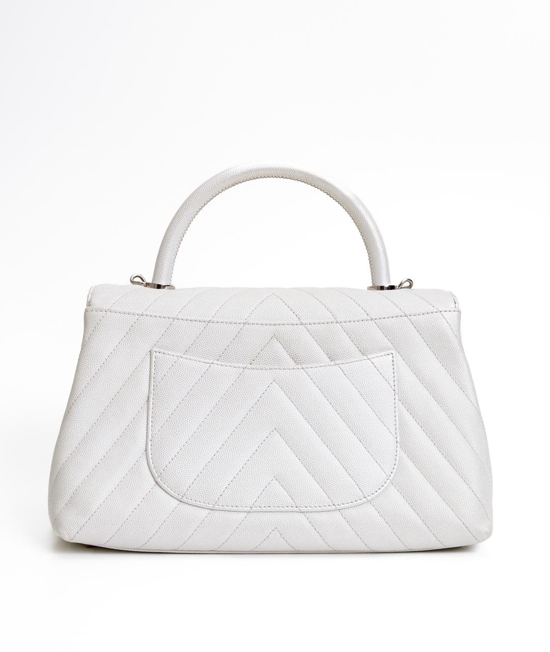 CHANEL Белая кожаная сумка с короткими ручками, фото 3