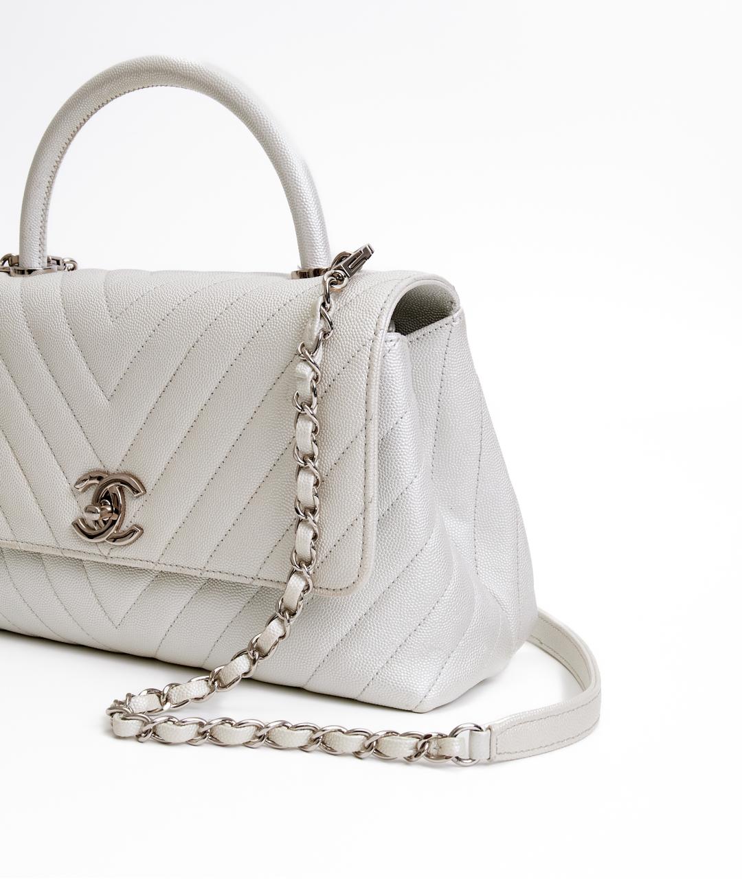 CHANEL Белая кожаная сумка с короткими ручками, фото 5
