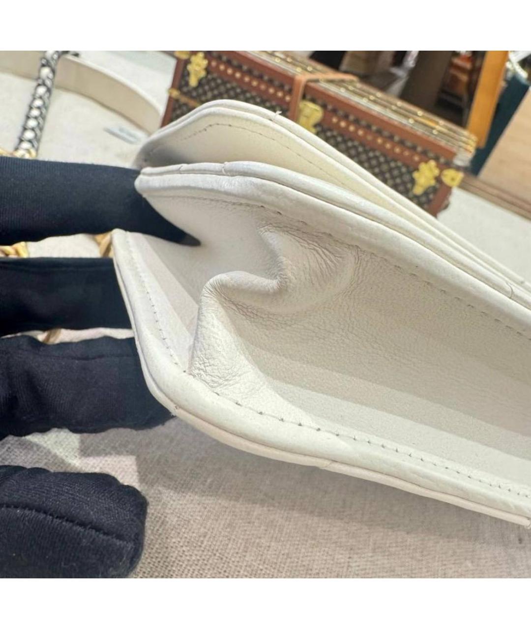 CHANEL Белая кожаная сумка через плечо, фото 7