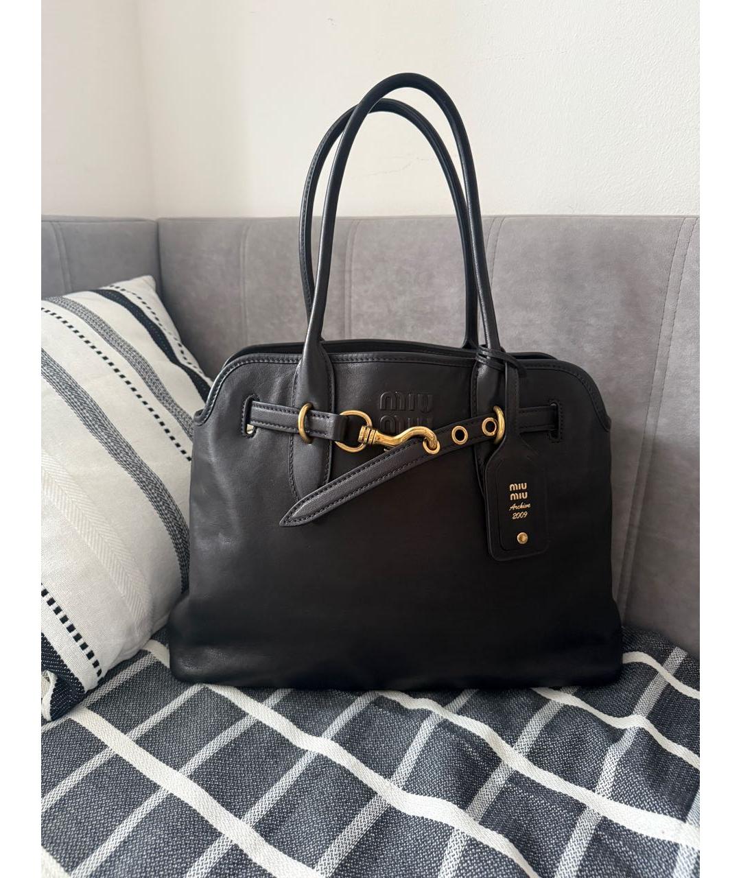 MIU MIU Черная кожаная сумка тоут, фото 2
