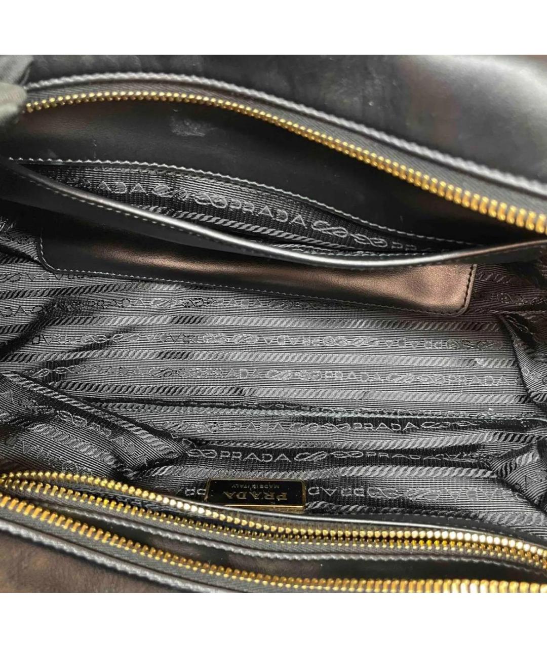 PRADA Черная кожаная сумка с короткими ручками, фото 4